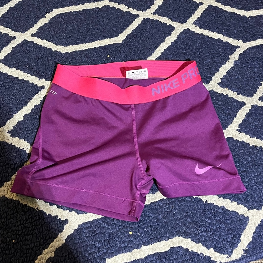 S nike pro shorts